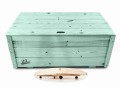 HADE1 MRP kufer w postaci zamkniętej w klasycznym kształcie, Komoda z drewna litego w pastelowytm kolorze ZIELEŃ MORSKA PASTELOWA.jpg